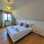 Semesterbostad La Naturelle - Maison 4 & Parking Prive